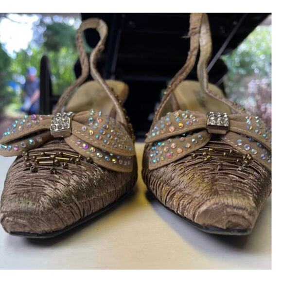 Sling Back Kitten Heels Champaign Embellished Bow Whimsical Dress Shoes Fairy - Picture 8 of 12